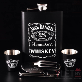 Набор с фляжкой, стопками и мультитулами Jack Daniels