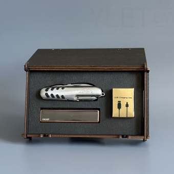 Подарочный набор " Настоящему мужчине"  (мультитул, USB зажигалка Ciger, зарядный кабель)