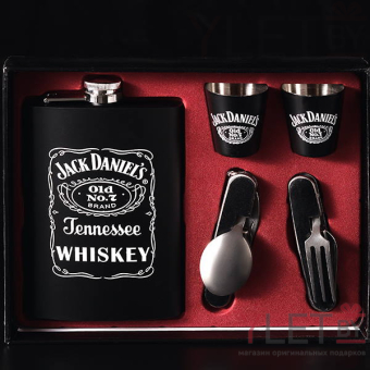 Набор с фляжкой, стопками и мультитулами Jack Daniels