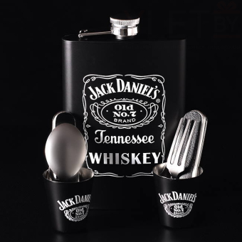 Набор с фляжкой, стопками и мультитулами Jack Daniels
