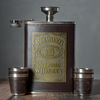 Набор с фляжкой и стопками Jack Daniels с табличкой, Темный коричневый