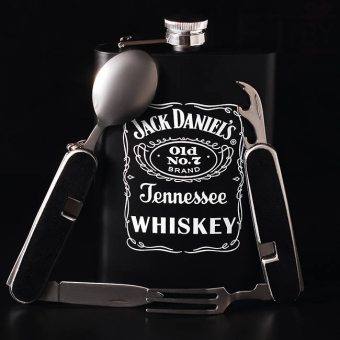 Набор с фляжкой, стопками и мультитулами Jack Daniels