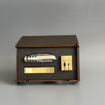 Подарочный набор " Никаких преград "  (мультитул, USB зажигалка Ciger, зарядный кабель)